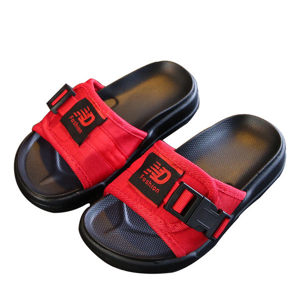 Laste sussid tekstiilist rihmade ja plastikust lukuga