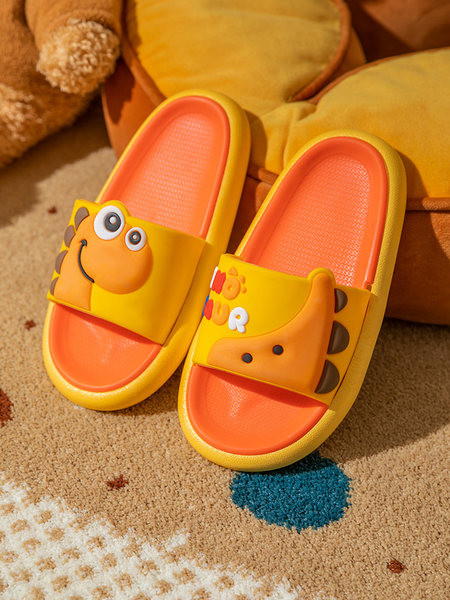 Λαστιχένιες παιδικές παντόφλες με εφαρμογή 3D χρώματος