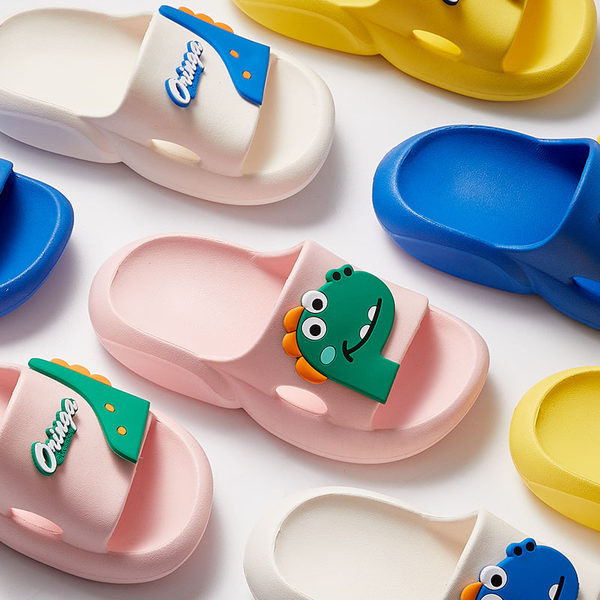 Παιδικές παντόφλες για αγόρι με δεινόσαυρο