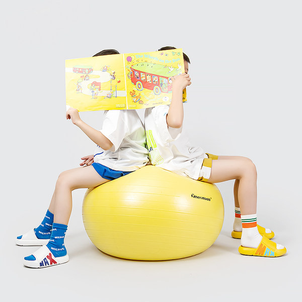 Παιδικές λαστιχένιες παντόφλες με επιγραφή