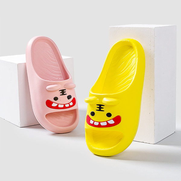 Alkalmi gyerekpapucs lapos talppal