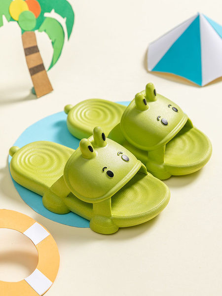 Gumi papucs 3D elemmel több modellben