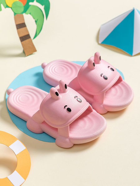 Gumi papucs 3D elemmel több modellben