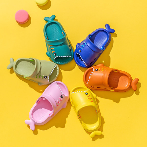 Casual καλοκαιρινές παντόφλες με τρισδιάστατο στοιχείο