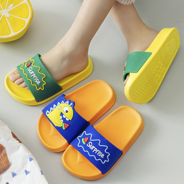 Alkalmi gyerekpapucs dinoszauruszokkal fiúknak vagy lányoknak