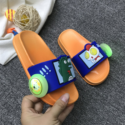 Dječje papuče sa aplikacijom u boji - četiri boje