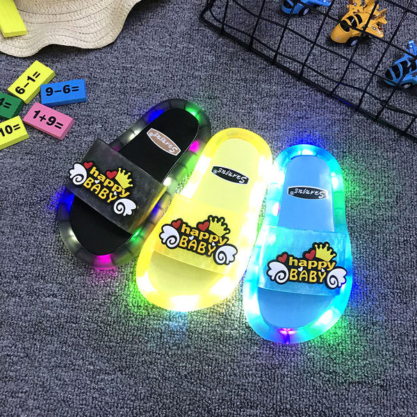 Gyerek gumipapucs világító talppal