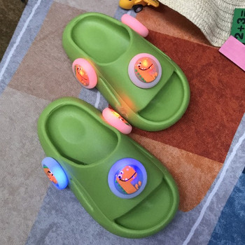 Детски гумени чехли в три цвята