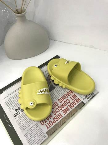 Нов модел детски гумени чехли с 3D елемент -няколко цвята