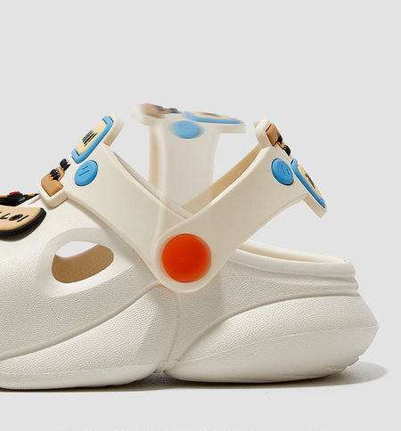 Gyermek crocs 3D-s színes applikációval