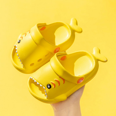 Καθημερινά παιδικά κροκάκια με τρισδιάστατο στοιχείο