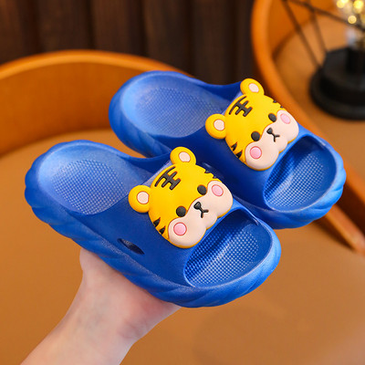 Παιδικές παντόφλες λαστιχένιες με απλικέ χρώματος