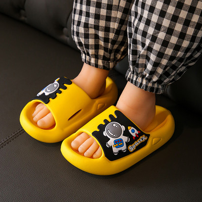 Nyári gyerekpapucs fiúknak