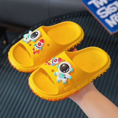 Gumi gyerekpapucs színes rátéttel