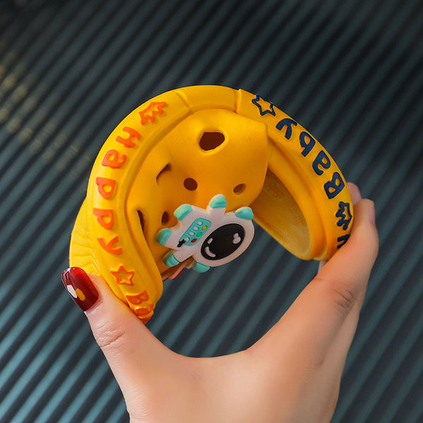 Gumi gyerekpapucs színes rátéttel