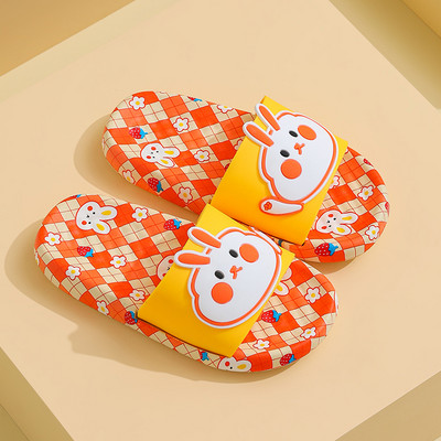 Παιδικές παντόφλες με απλικέ σε τέσσερα χρώματα