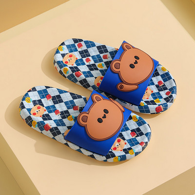 Παιδικές παντόφλες με απλικέ σε τέσσερα χρώματα