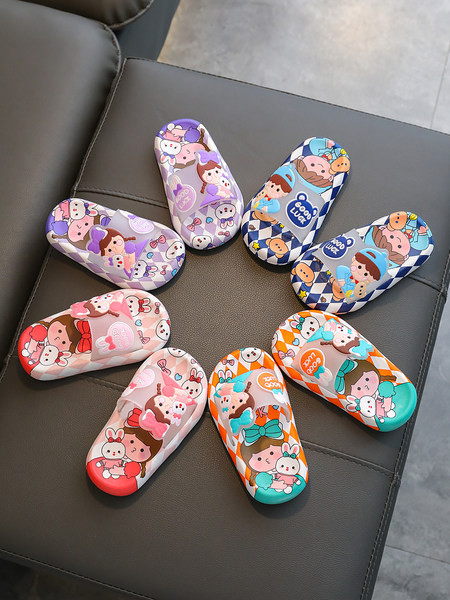 Πολύχρωμες παιδικές παντόφλες για αγόρια ή κορίτσια