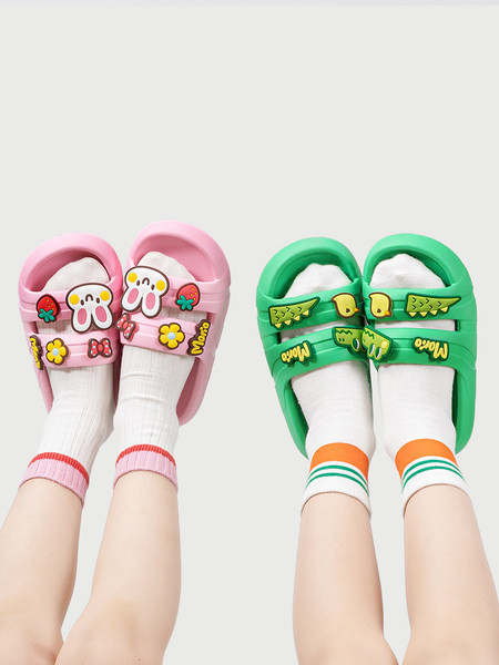 Gyermek gumi papucs rátéttel - több színben