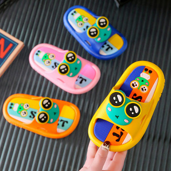 Летни детски гумени чехли с 3D елемент