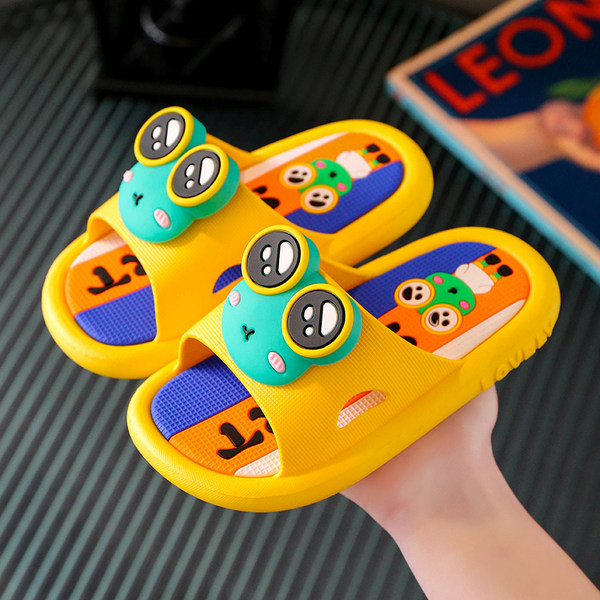 Καλοκαιρινές παιδικές λαστιχένιες παντόφλες με 3D στοιχείο