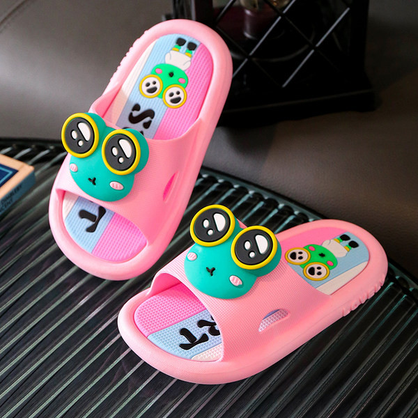 Καλοκαιρινές παιδικές λαστιχένιες παντόφλες με 3D στοιχείο