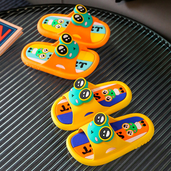 Καλοκαιρινές παιδικές λαστιχένιες παντόφλες με 3D στοιχείο