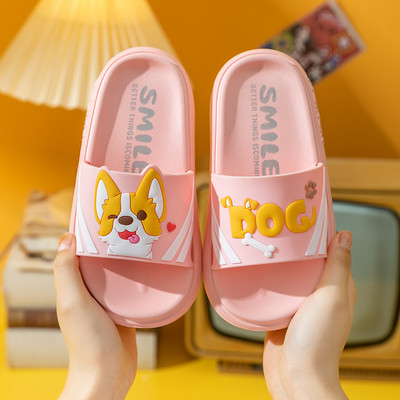 Λαστιχένιες παιδικές παντόφλες με απλικέ χρώματος