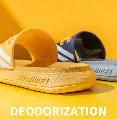 Λαστιχένιες παιδικές παντόφλες με απλικέ χρώματος