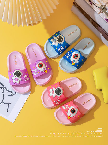 Нов модел детски чехли с равна подметка за момчета или момичета