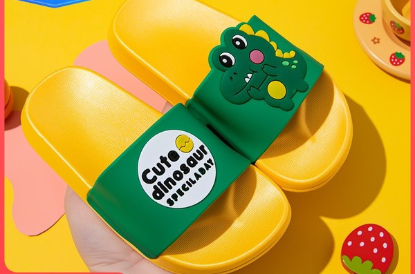 Летни детски чехли с равна подметка