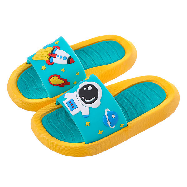 Παιδικές παντόφλες λαστιχένιες με απλικέ χρώματος