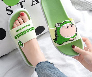 Gyermek gumipapucs több színben felirattal