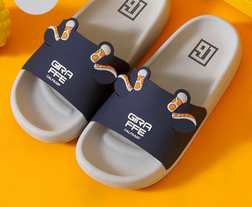 Gyermek gumipapucs több színben felirattal