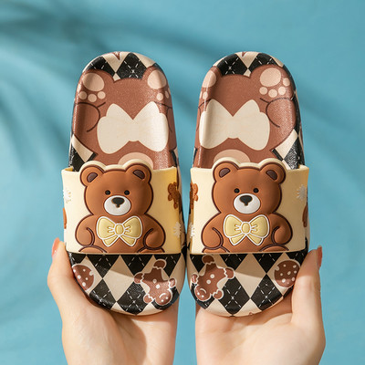 Gyermek gumi papucs mackó rátéttel