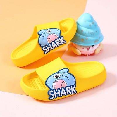 Gyermek gumi papucs rátéttel - több színben