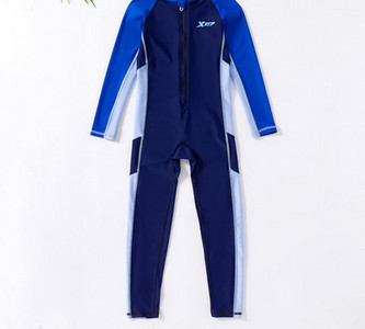 Laste ujumistrikoo lukuga ja lühikeste varrukatega