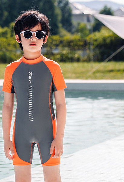 Új modell gyerek fürdőruha fiúknak