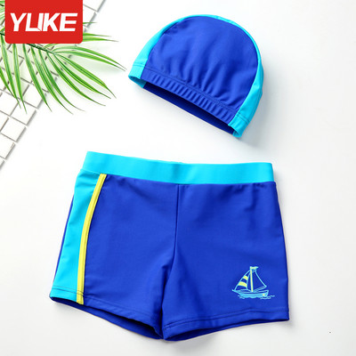 Gyermek fürdőruha típusú boxer sapkával