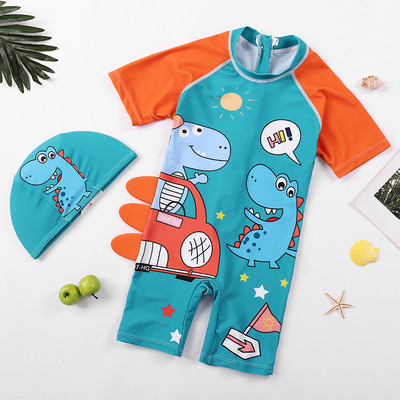 Teljes fürdőruha rátéttel és rövid ujjúval