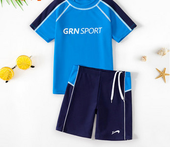 Laste päikesekaitsekreemiga ujumistrikoo poistele