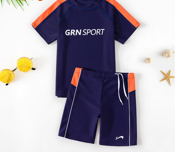 Laste päikesekaitsekreemiga ujumistrikoo poistele