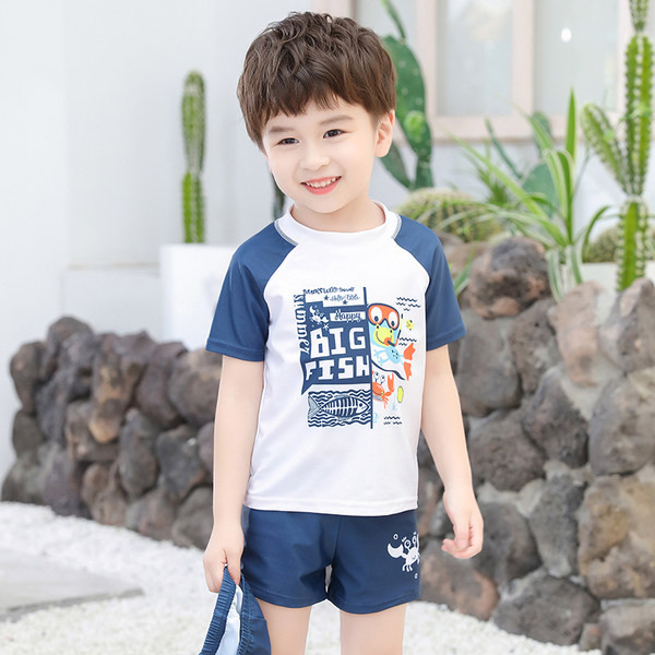 Gyermek napvédő fürdőruha fiúknak