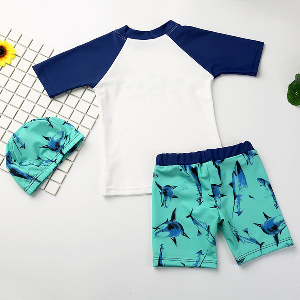 Νέο μοντέλο παιδικού μαγιό για αγόρια σε δύο μέρη