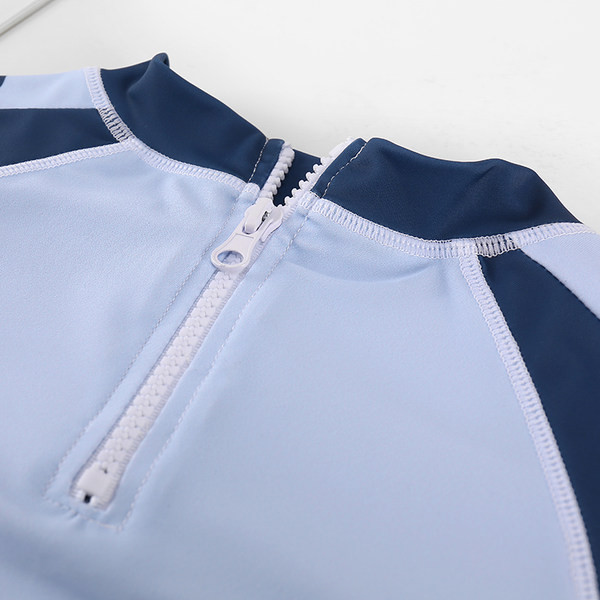 Gyermek strandkészlet fiúknak három részből áll