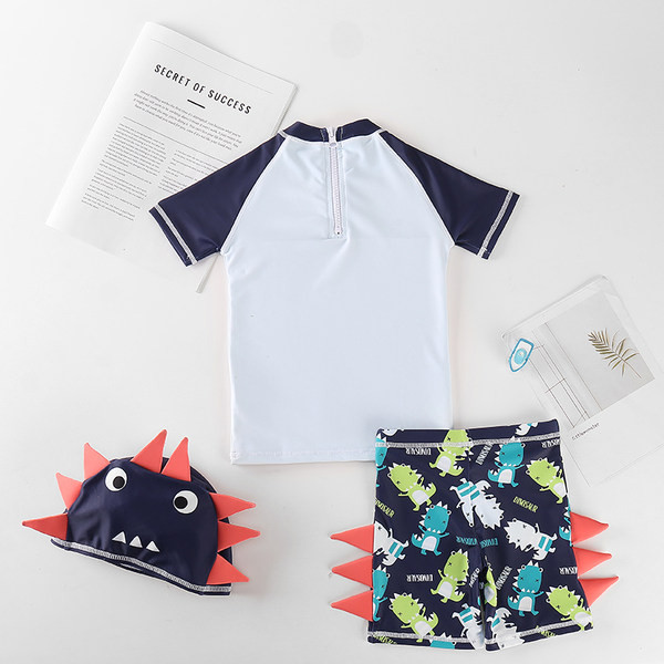 Детски слънцезащитен бански от бързосъхнеща материя 