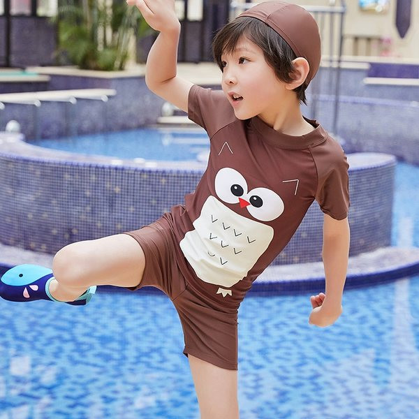 Pruuni värvi ja aplikatsiooniga laste täisujumistrikoo