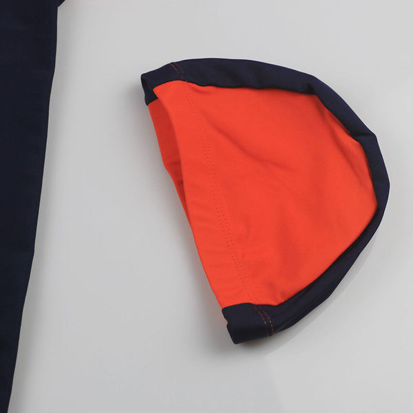 Teljesen fényvédő fürdőruha fiúknak