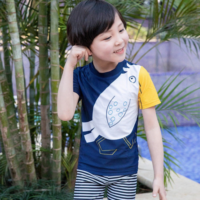 Gyermek napvédő fürdőruha fiúknak