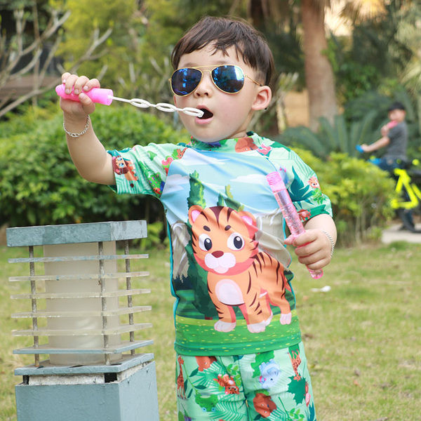 Šareni dječji kupaći kostim za dječake od brzosušeće tkanine